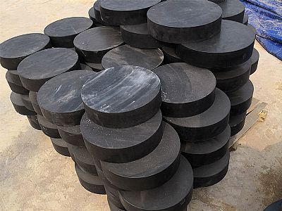 滑县板式橡胶支座由若干层橡胶片与薄钢板经加压硫化